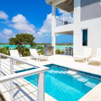 NEW Tropical Waterfront Cooper Jack Bay Villas，位于Five Cays Settlement普罗维登西亚莱斯国际机场 - PLS附近的酒店