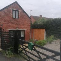 The Old Barn, Cosy Townhouse in Leominster