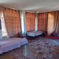 private room with cultural experience and great landscapes，位于Şirfah的酒店