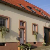 Ferienwohnungen "Zum Lochfeld"，位于Wittersheim的酒店