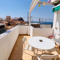 &Aacute;tico con vistas en el casco antiguo de Benidorm，位于贝尼多姆的酒店