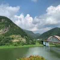 Danyang Rio 127 Guesthouse River View，位于丹阳的酒店