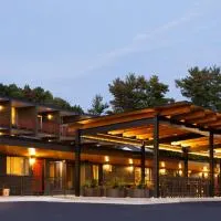 Rhode's Motor Lodge，位于布恩的酒店