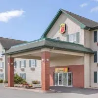 速8特鲁罗酒店,位于特鲁罗的酒店