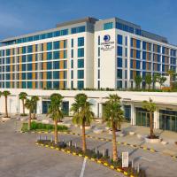 Doubletree By Hilton Abu Dhabi Yas Island Residences，位于阿布扎比亚斯岛的酒店