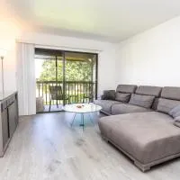 Bass & Sun Condominium 2/2 Bedroom，位于克莱维斯顿的酒店