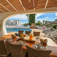 Luxury Villa Heated Pool, walk to São Rafael Beach, Albufeira，位于阿尔布费拉Arrifes Beach的酒店