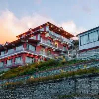 Aaryam Resort, Auli，位于乔斯希马特的酒店