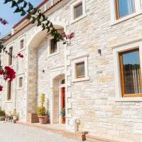 Sinem Hanım Konağı Boutique Hotel，位于Yenifoca的酒店
