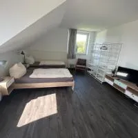 Hotel zum Kreidesee, kein Urlaubshotel !,位于Hemmoor的酒店