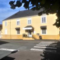 Le 120 - Groupe Logis Hotels - Ex Auberge la Terrasse，位于La Châtaigneraie的酒店