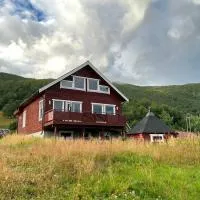 3ART Retreat - For Nature & Art Lovers，位于特罗姆瑟的酒店