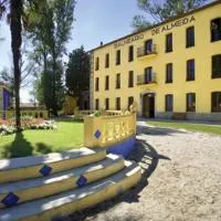 Hotel Balneario Almeida Dama Verde，位于Almeida de Sayago的酒店