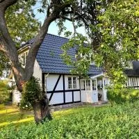 Strandby 1847 B&B,位于尼克宾法尔斯特的酒店