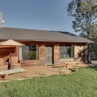 On-Site Winery & Tasting Room: Oregon Bungalow!，位于森特勒尔波因特的酒店