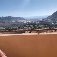 Ático con vistas al mar，位于比卡尔的酒店
