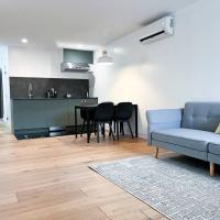 New Cozy Modern Minimalist Stay in Brooklyn at Rem-Casa，位于布鲁克林Flatbush的酒店