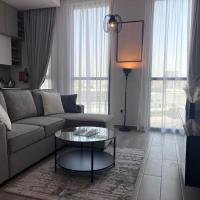 Dar Alsalam - Premium and Spacious 1BR With Balcony in Noor 2，位于迪拜Dubai Production City 的酒店