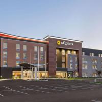 La Quinta Inn & Suites by Wyndham Mount Laurel Moorestown，位于劳雷尔山South Jersey Regional Airport - LLY附近的酒店