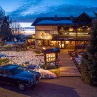 Le Coucou Hotel Restaurant & Lounge-Bar,位于蒙特勒的酒店