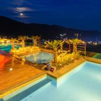Friemily Pool Villa & Hotel，位于巨济Irun-myeon的酒店