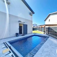 Villa Clokassya - 60m² avec piscine - Saint-Pierre，位于圣皮埃尔Pierrefonds - ZSE附近的酒店