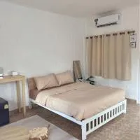 DE VARIS KHAOKHO，位于Ban Non Na Yao的酒店