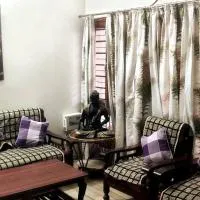 Sweet Home,Stay with Maneesha&Ajay 3Rooms Kitchen，位于勒克瑙的酒店