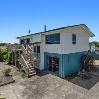 Heavenly on Riverside - Whakatāne Holiday Home，位于卡塔尼华卡塔尼机场 - WHK附近的酒店