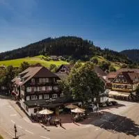 Hotel Lamm Baiersbronn Mitteltal，位于拜尔斯布龙的酒店