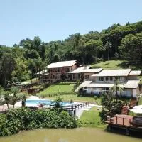 Village Du Lac Hotel，位于波梅罗迪的酒店