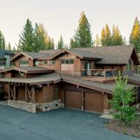 Quartz by AvantStay Stunning Home In Truckee w Views，位于Ponderosa Fairway EstatesTruckee Tahoe Airport - TKF附近的酒店