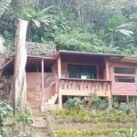 Eco-Logic, Resort for Charity，位于Phato的酒店