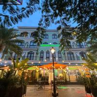 Tropical Bay Grand World Phu Quoc，位于富国Ganh Dau的酒店