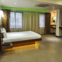 Hotel Yaiphabaa , Imphal，位于因帕尔的酒店