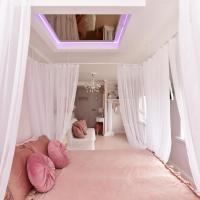 Vintage Lounge studio with sea view in Liepaja，位于利耶帕亚的酒店