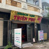 Khách Sạn Thiên Phú，位于胡志明市第六郡的酒店