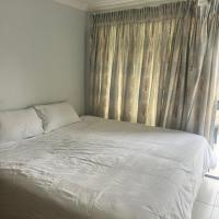 Luband Guest House，位于KuMcogwaba克鲁格姆普马兰加国际机场 - MQP附近的酒店