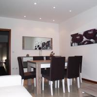 Apartamento Carvalhido，位于波瓦-迪瓦尔津的酒店