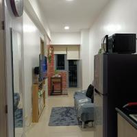 1BR Aesthetic Condotel with Balcony - EDSA，位于马尼拉San Juan的酒店