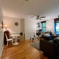 Lovely Full Apartment x East Village (Thompkins Square Park)，位于纽约字母城的酒店