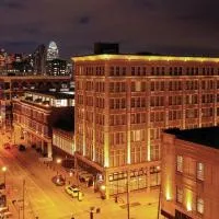 Hotel Covington Cincinnati Riverfront,位于卡温顿的酒店