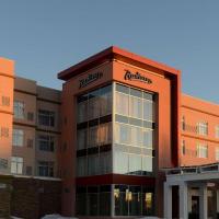 Radisson Kingswood Hotel & Suites, Fredericton，位于弗雷德里克顿的酒店