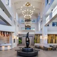 Embassy Suites by Hilton Raleigh Durham Airport Brier Creek，位于罗利的酒店