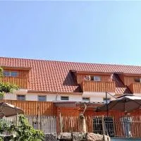 Lana Salta Alpakas - Gemütliche Gästezimmer auf dem Bauernhof，位于Murrhardt的酒店