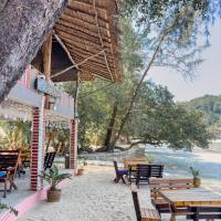 Full Moon Bungalow Resort Koh Chang Ranong，位于昌岛拉廊机场 - UNN附近的酒店