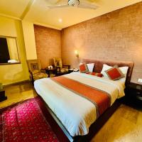 Shelton Hotel Lahore，位于拉合尔Johar Town的酒店