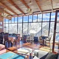 Faraway Cottages, Auli，位于乔斯希马特的酒店