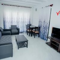 Virooz Residence Rathmalana 2 Bedroom Apartment，位于BorupaneRatmalana Airport - RML附近的酒店