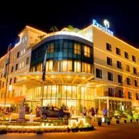 ExpoInn Suites and Convention，位于大诺伊达的酒店